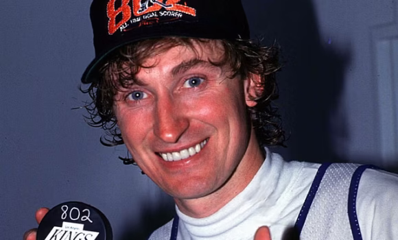Wayne Gretzky biography & net worth