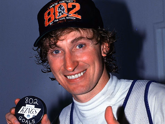 Wayne Gretzky biography & net worth
